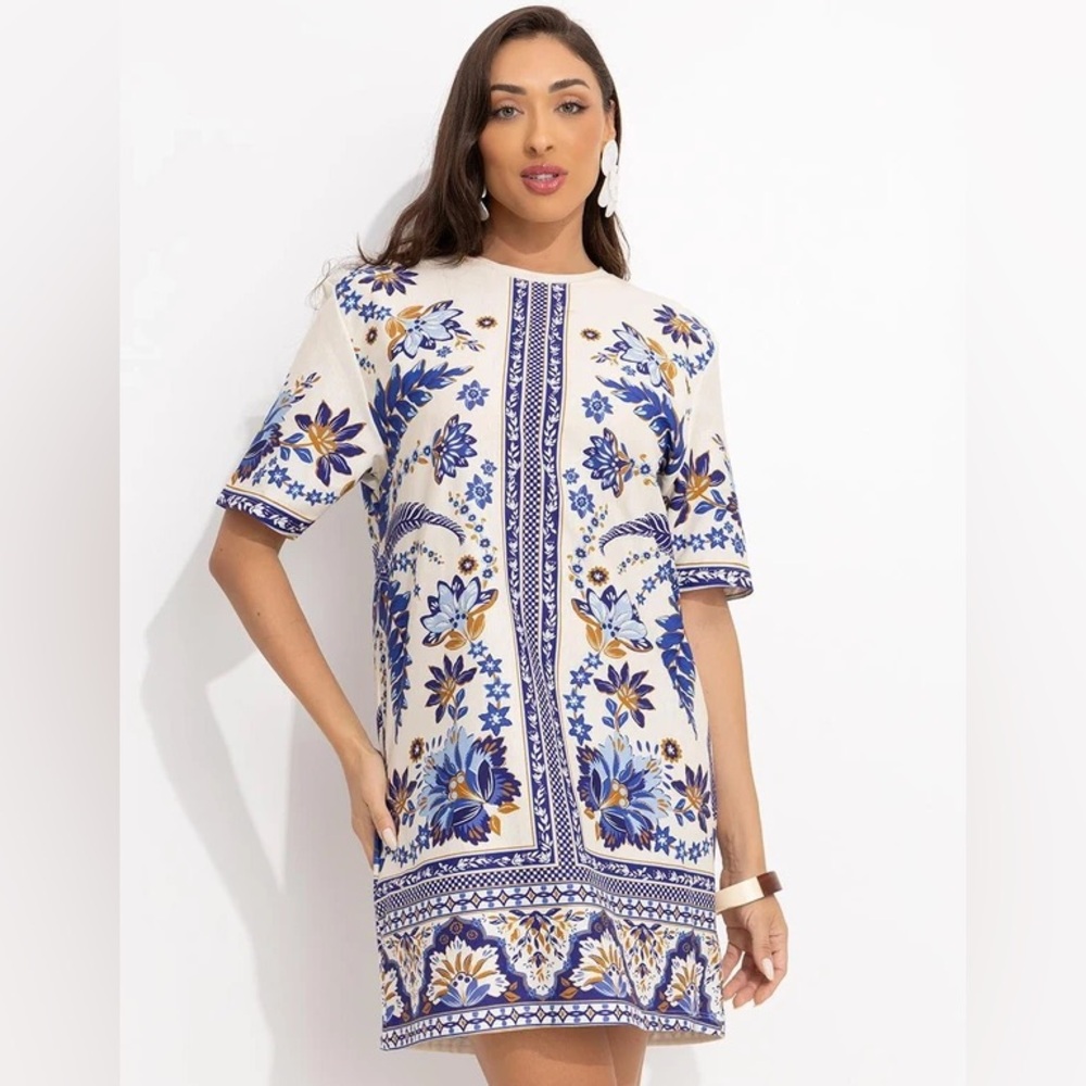 FARM Rio Blue and Cream Floral Short Sleeve Top